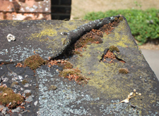 Lifting kerb detail flashings